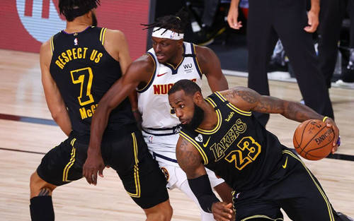 詹姆斯伤退湖人遭遇逆转